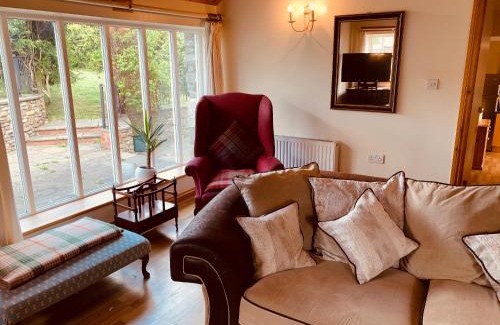 Llanvair Kilgeddin House | The Granary