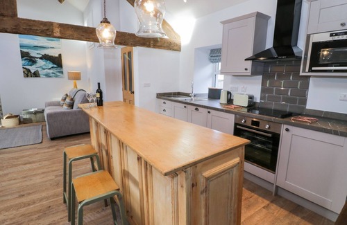 Caergeiliog Cottage | The Granary