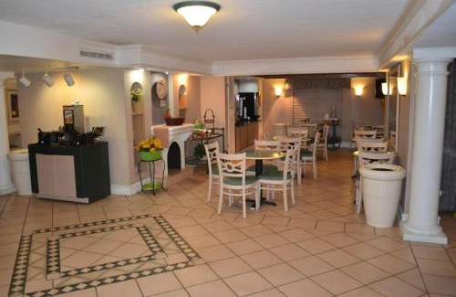 Texarkana Hotel | The Grand by Capital O Texarkana I-30