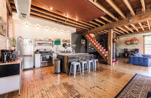 Logan Square House | The Grand Kimball Lodge, Logan Square, Sleeps 14