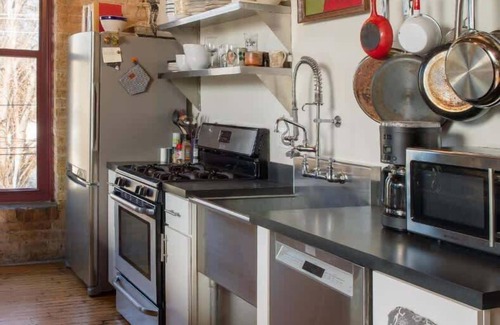 Logan Square House | The Grand Kimball Lodge, Logan Square, Sleeps 14