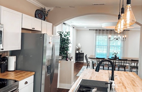 Franklinton House | The Grand Mason Station: Historic Luxury meets Vintage Charm