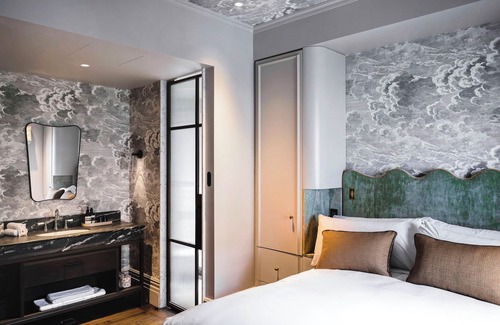 Paddington Hotel | The Grand National Hotel by Saint Peter