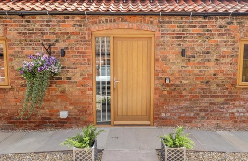 Ashby cum Fenby House | The Grange Cottage 1