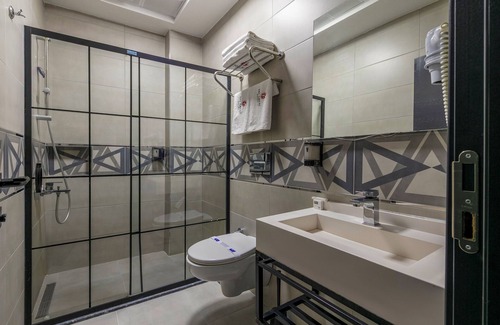 Arnavutkoy Hotel | The Great Airport Hotel