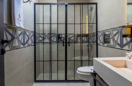 Arnavutkoy Hotel | The Great Airport Hotel