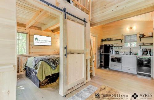 Gatlinburg House | The Green Ash in Treehouse Grove at Norton Creek