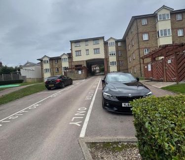 Caterham Apartment | The Green Dream