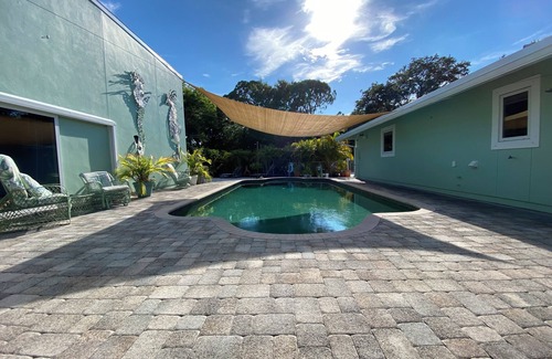 Seminole House | The Green Room Bungalow with Salt water pool