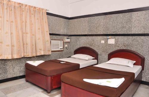 Periamet Cabin | THE GREENS - Near Chennai Central Railway Station