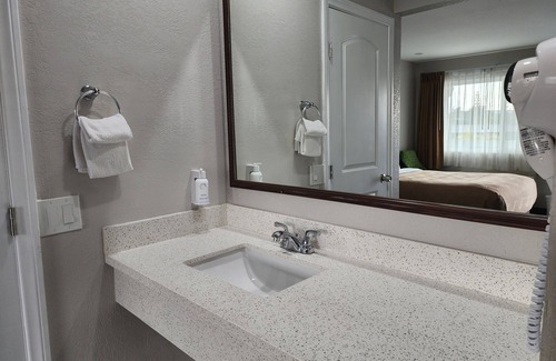 Pismo Beach Hotel | The Grove At Pismo Beach