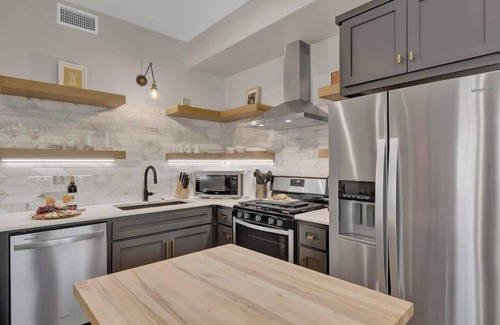 Fredericksburg House | The Grove Combo