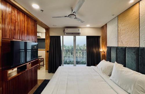 Kuppaayil Hotel | The Habitat Suites-Walkable distance to Guruvayoor temple