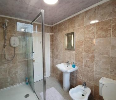 Handforth House | The Handforth Lodge