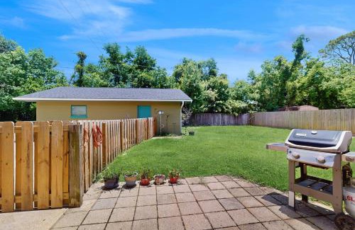 Warrington House | The Happy Turtle