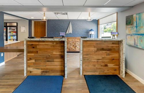 Port Washington Hotel | The Harborview on Lake Michigan, Ascend Hotel Collection