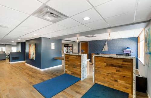 Port Washington Hotel | The Harborview on Lake Michigan, Ascend Hotel Collection