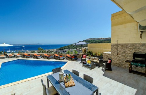 Ghajnsielem Apartment | The Harbour Holiday Home