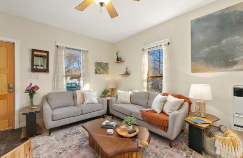 Martinez Park House | The Hattie House in Old Town - Walk Everywhere!