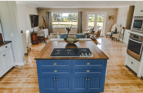 North Cowichan House | The Haven - Maple Bay's Premier Getaway