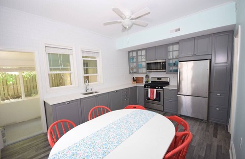 Cape May Condo | The Heart of Cape May on Historic Windsor Ave, 2 Blocks to Beach & Shopping!