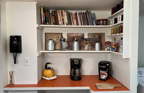 Phoenicia House | The Heart of Phoenicia. Serene. Cozy. Close to all.