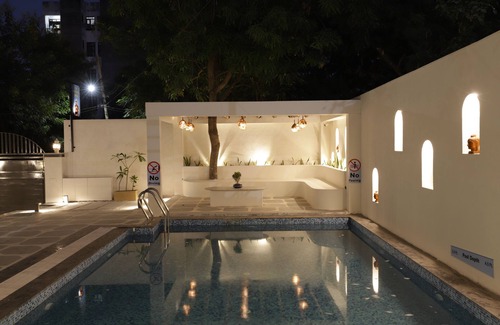 Malviya Nagar Villa | The Helm House By Ebony Stays – Luxury 4 BHK Villa in Jaipur with Private Pool