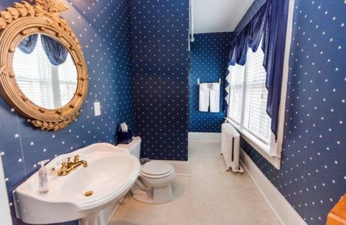 Hendersonville Bed & Breakfast | The Henderson