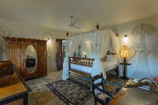 Wayikkal Villa | The Hermitage by Edwards Collection