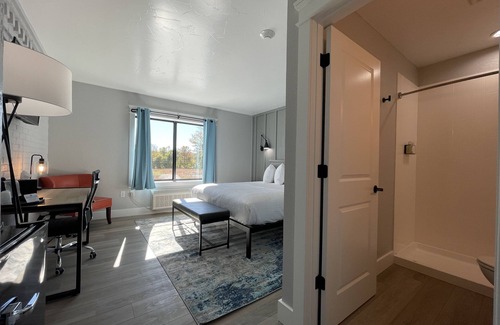 Petersburg Hotel | The Hermitage Inn and Taphouse