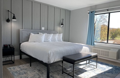 Petersburg Hotel | The Hermitage Inn and Taphouse