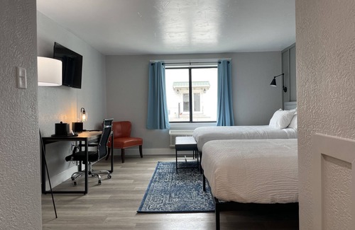 Petersburg Hotel | The Hermitage Inn and Taphouse