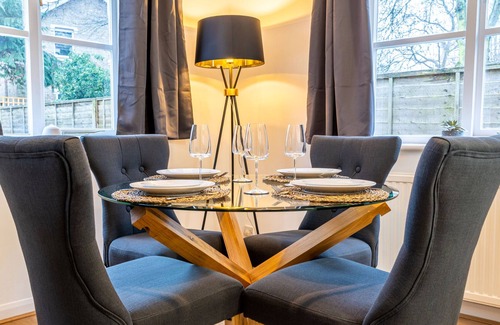 Bedford House | The Hidden Bungalow | Self-contained eco-Accommodation