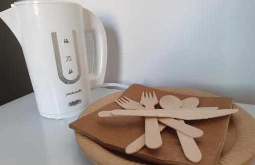 Woodside House | The Hide Away Modern Rooms