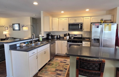 Sky Valley House | The Hideaway House- 3 bedroom with Hot Tub, Fenced Yard, Lake Access