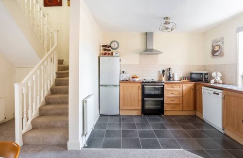 Blandford Saint Mary Apartment | The Hideaway, lovely cozy place in Blandford Forum