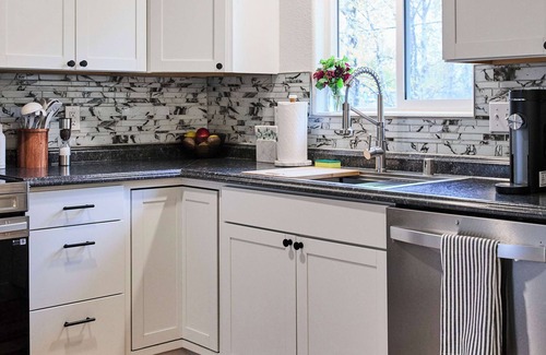 Bayshore - Klatt House | The Hideaway | Sleeps 6 | 10 mins from Airport