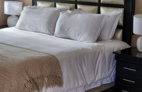 Newcastle House | The Hills Guest House