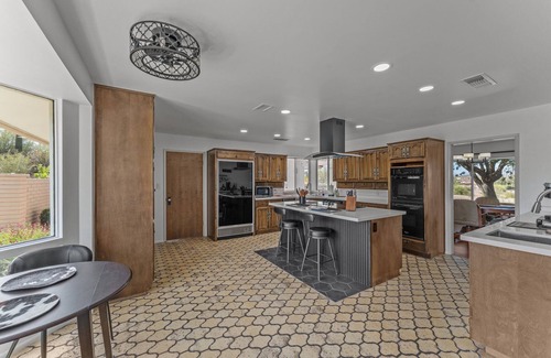 Wickenburg House | The Hillside Oasis with fantastic views