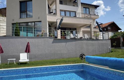 Ognyanovo House | The Hillside Villa