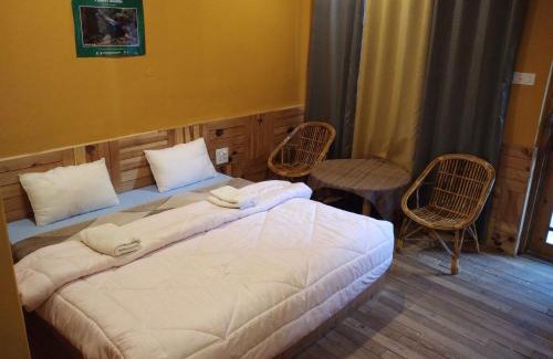 Banjar House | The Himalayan Walnut House - Tirthan