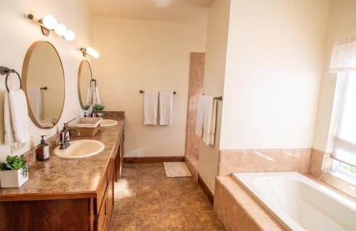 Paso Robles House | The Hive House at Castoro Cellars