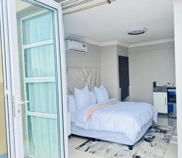 Kosmos House | The Holiday House Harties