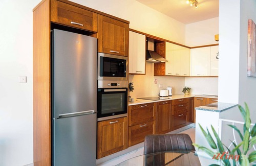 St. Paul's Bay Apartment | The holiday home with a path to the sea