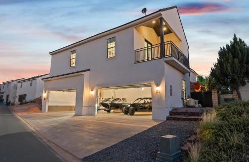 Hurricane House | The Hollywood Mansion