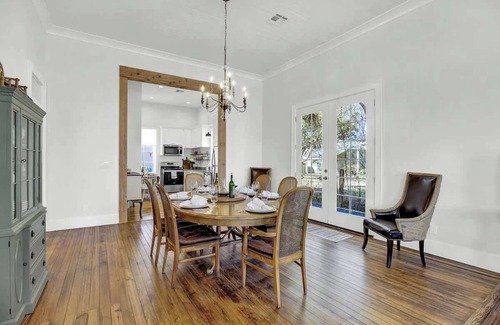 Fredericksburg House | The Homestead w/Wine Cellar