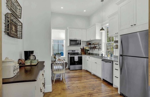 Fredericksburg House | The Homestead w/Wine Cellar