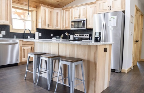 Berkeley Springs Cabin | The Honey Bear House