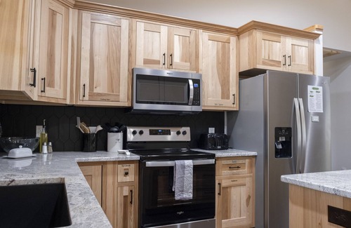 Berkeley Springs Cabin | The Honey Bear House