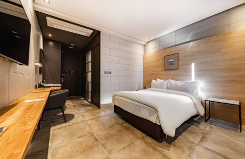 Gyo-dong Hotel | The HongC Hotel Gangneung